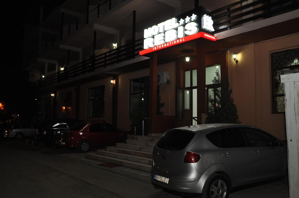 Hotel Rebis Braila Bagian luar foto